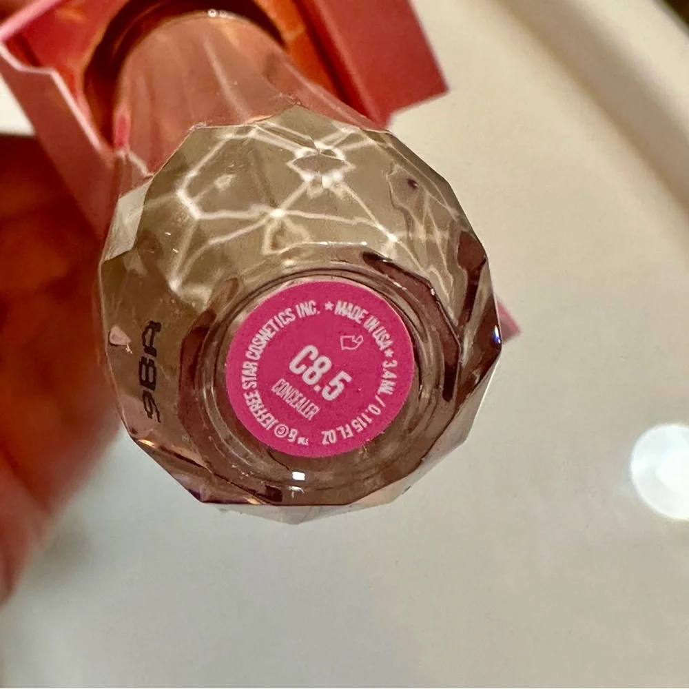 Jeffree Star Magic Concealer in C8.5 BNIB BNWT